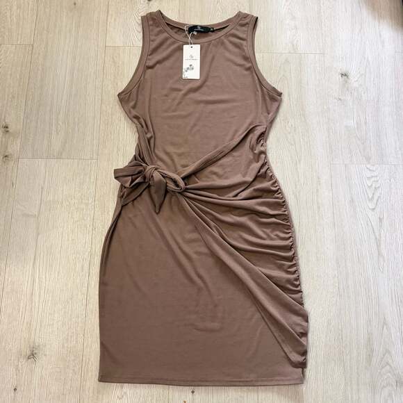 LILLUSORY Dresses & Skirts - Lillusory Sleeveless Tank Dress